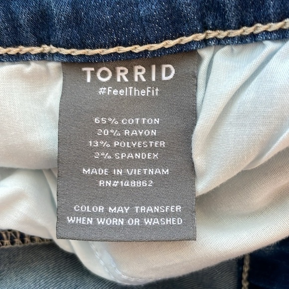 Torrid 3.5 Inch Jegging Super Soft High Rise Jean Shorts. Plus Size 28. NWT. - Picture 14 of 16